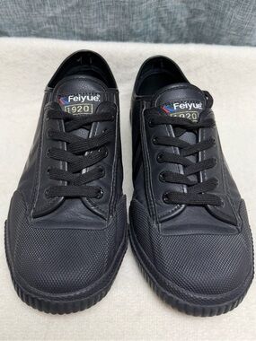 Feiyue Black Men's Low-Profile Athletic Sneakers